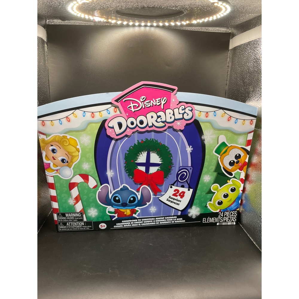 Disney Doorables Countdown to Christmas Advent Calendar 24 Surprises Holiday Set